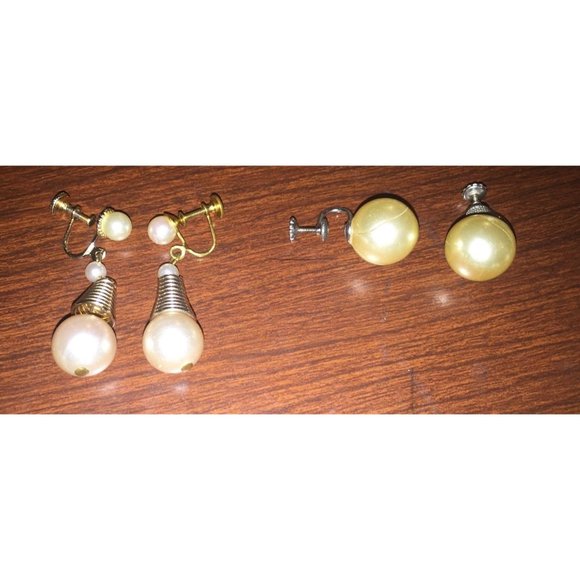 Womens Faux Pearl and Crystal Drop Necklace with 2 Pairs of Earrings - Picture 4 of 9